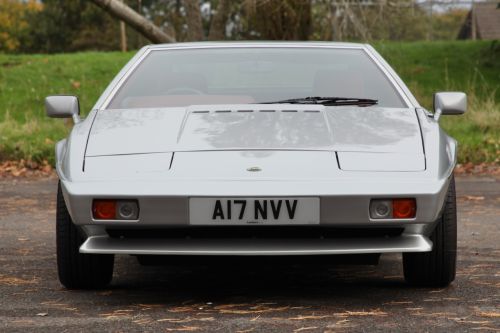 Lotus Esprit 12