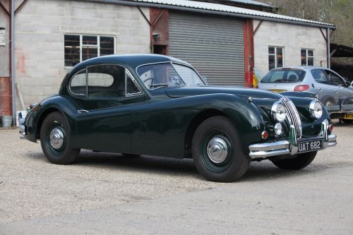 Jaguar XK140 FHC 11