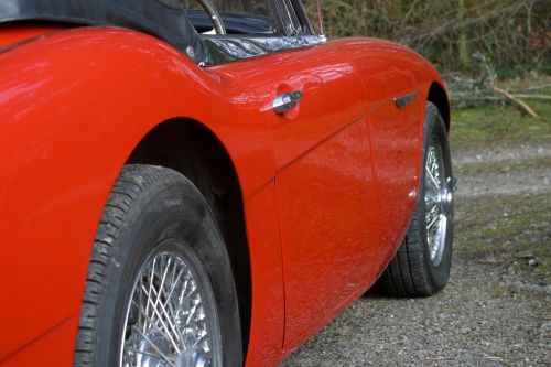 1966 Austin Healey 3000 MkIII offside bodywork