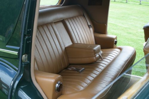 1949 Bentley MkVI int rear