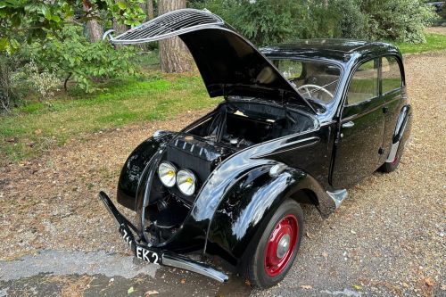 Peugeot 202 37
