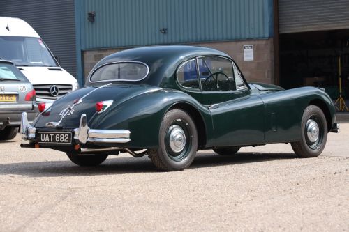 Jaguar XK140 FHC 8