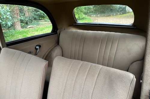 Peugeot 202 25