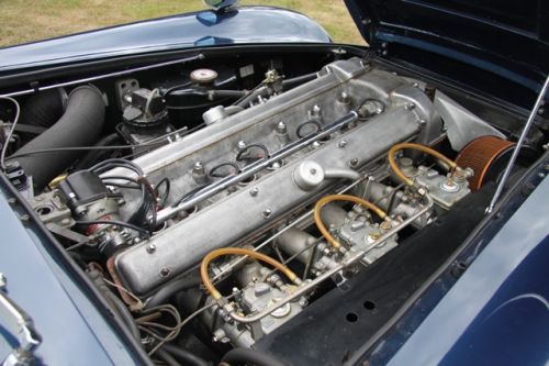 Aston Martin DB5 Vantage OS engine