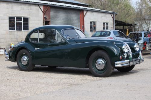 Jaguar XK140 FHC 10