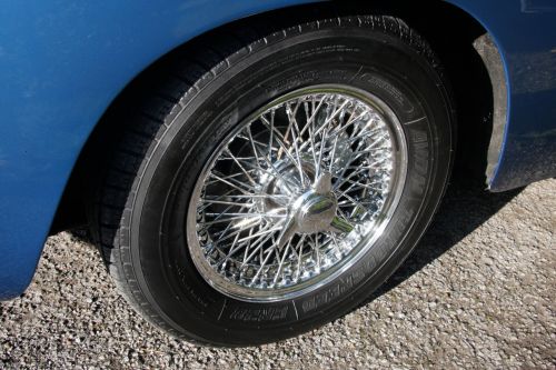 Aston Martin DB6 wire wheel