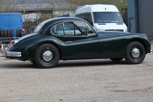 Jaguar XK140 FHC 9