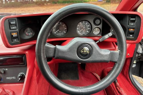 Lotus Esprit 27