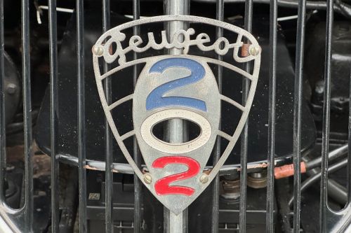Peugeot 202 10