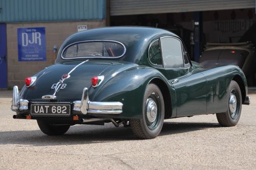 Jaguar XK140 FHC 7