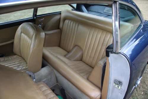 Aston Martin DB5 Vantage Interior rear