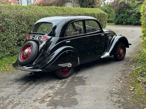 Peugeot 202 8